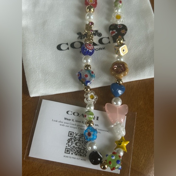 Viral Coach Glass Beaded Carriage Dice Choker Necklace - Picture 3 of 5